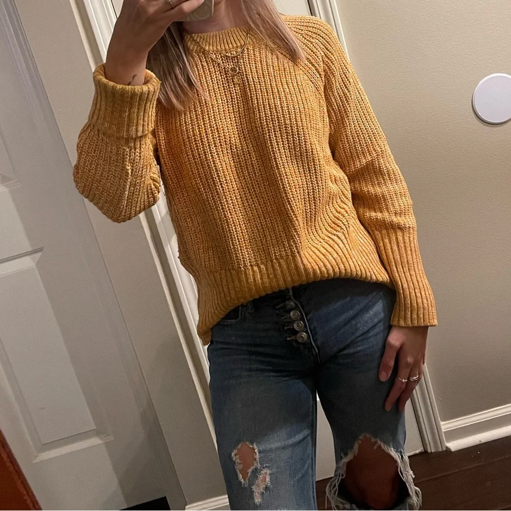 Yellow Universal Threads sweater - Picture 3 of 6